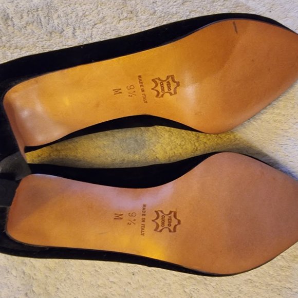 Talbots Velvet Pumps Heels 9.5M Genuine Leather Sole, Made in Italy, Never Worn - Picture 5 of 8